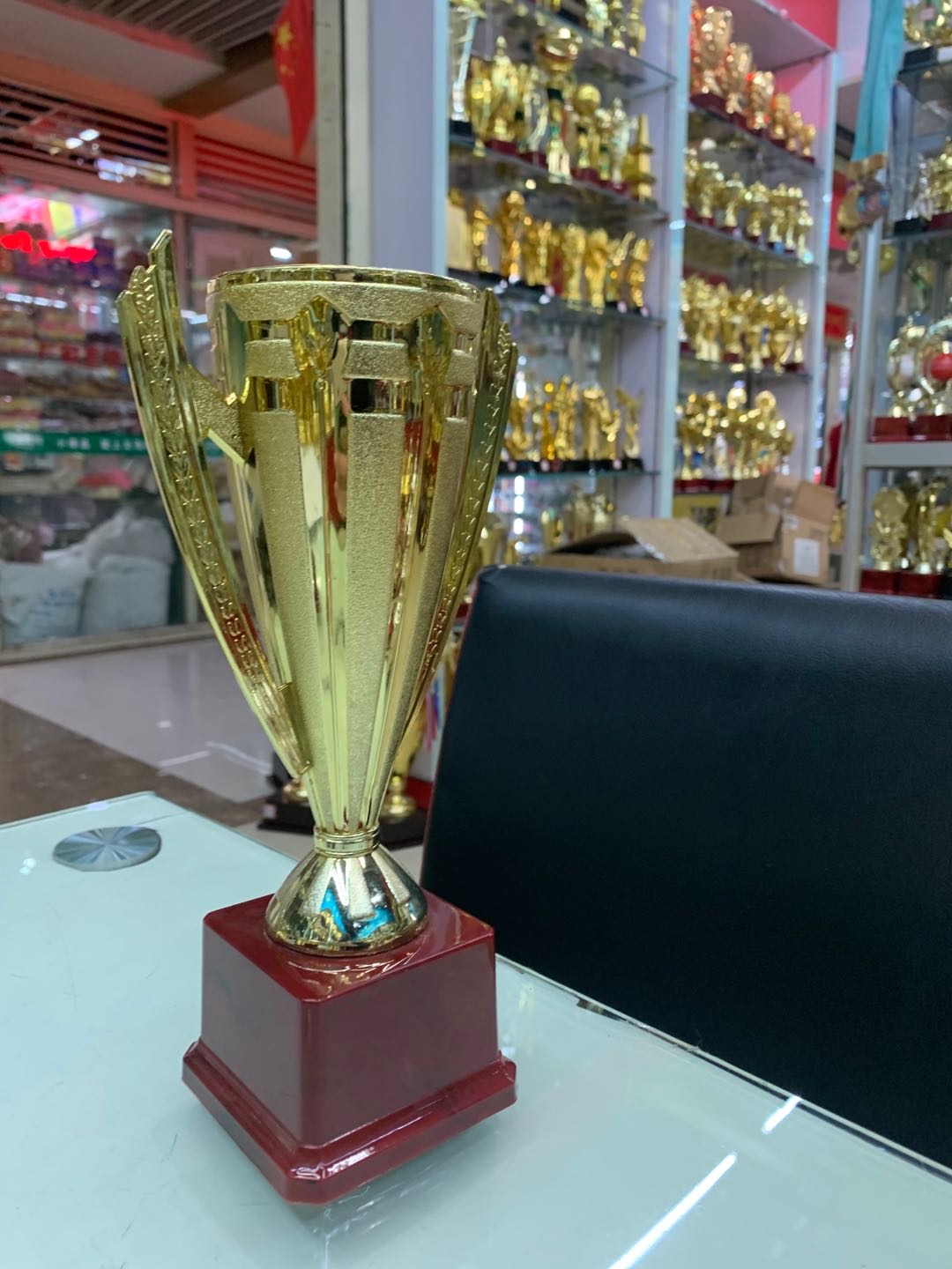 压铸合金/锌合金/金属锡牌/底座/铝片产品图