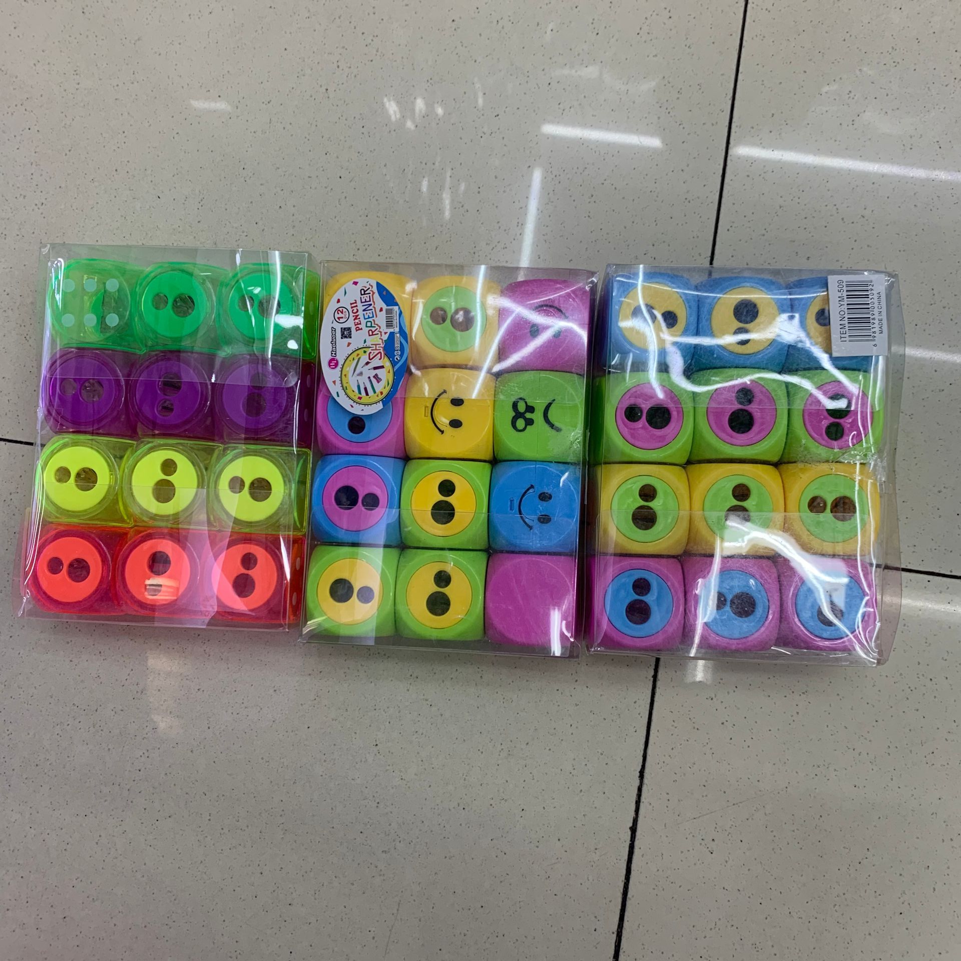 方形双孔卷笔刀印花笑脸铅笔削笔刀透明彩色眉笔刀塑料转笔刀削笔器