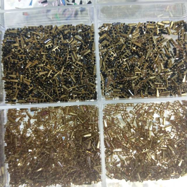 Single trapezoidal colored zircon jewelry accessory from Xinyao, a popular DIY item, is cute and charming