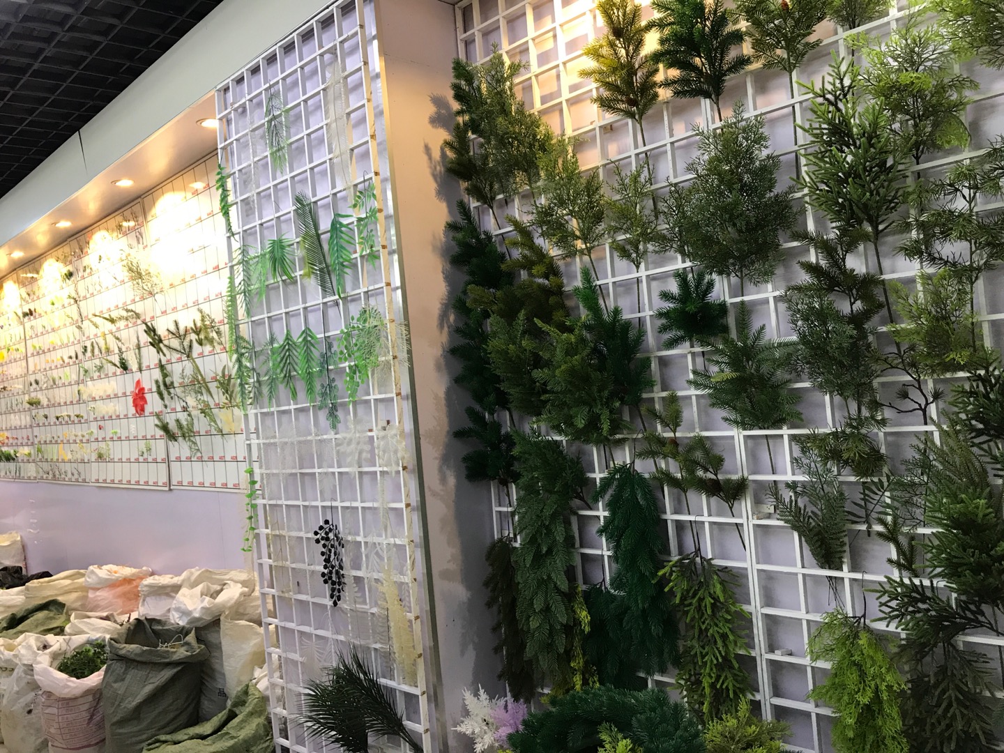 Qiaoxiong Christmas Craft Flower Factory, Shantou City, Guangdong Province describe pic - 3