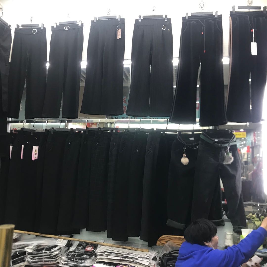 Walk in ordinary pants describe pic - 2