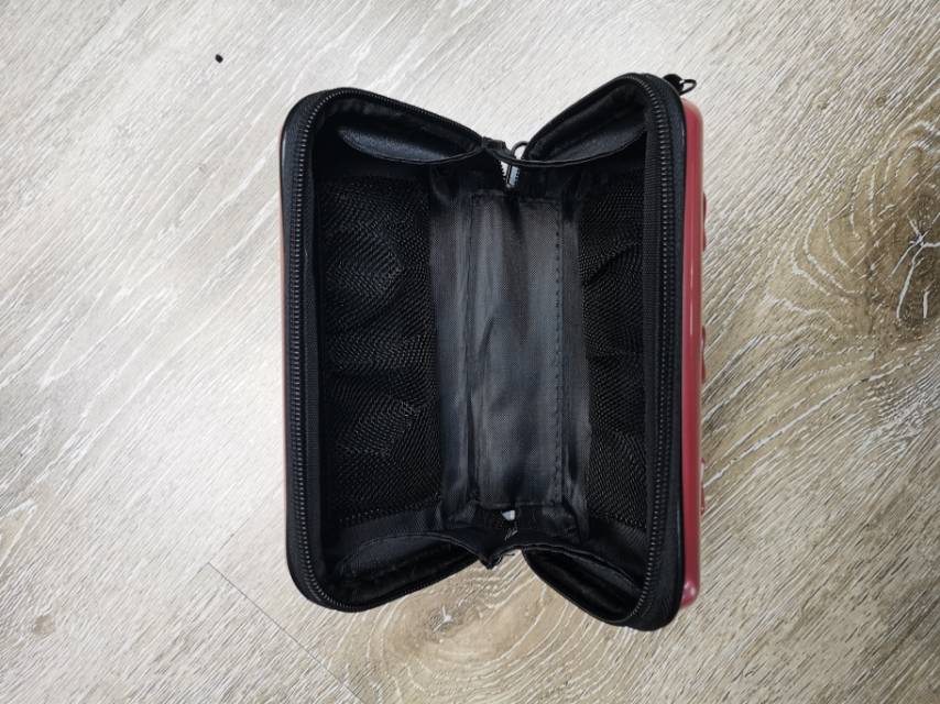 Pu大容量防水便携化妆包产品图