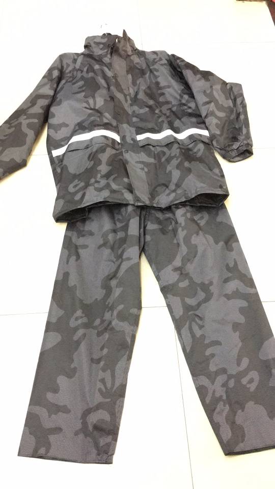 迷彩系列套装雨披细节图