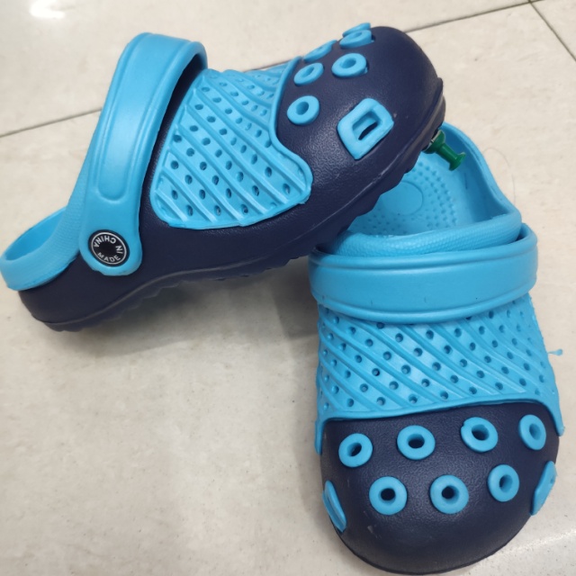 Boys' crocs, little summer blue sandals and flip-flops details Picture