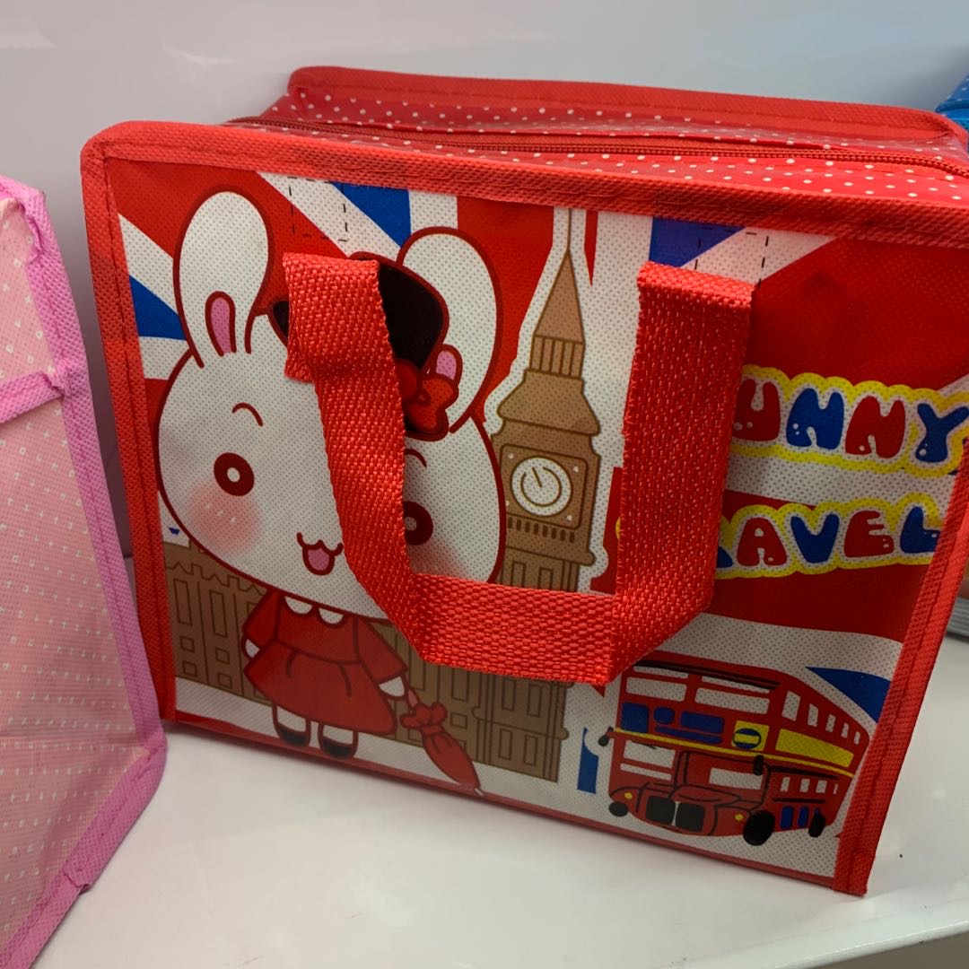 红色小兔子背景图包装袋盒