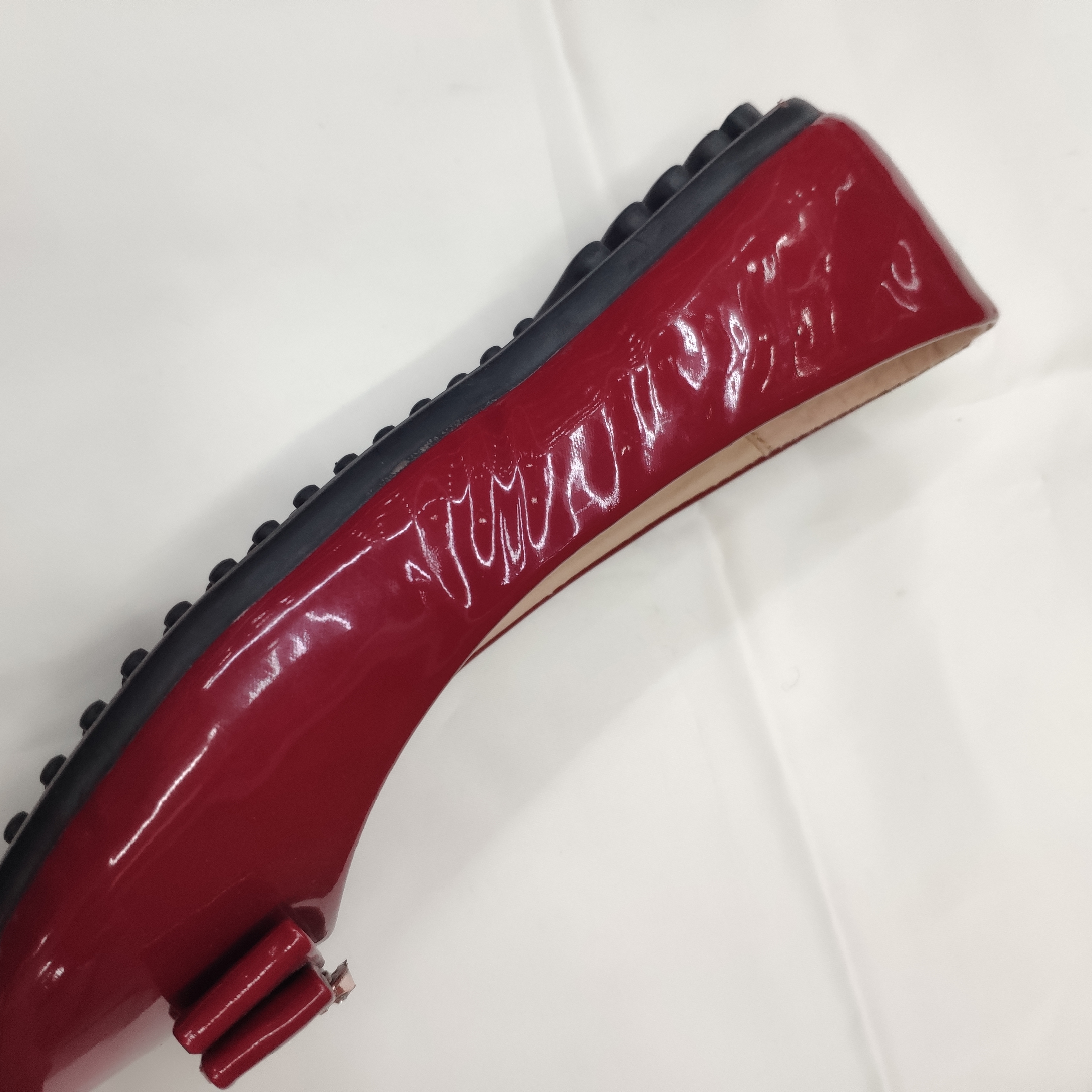 Wholesale of women's red water diamond bow buckle leather shoes and flat shoes for export details Picture