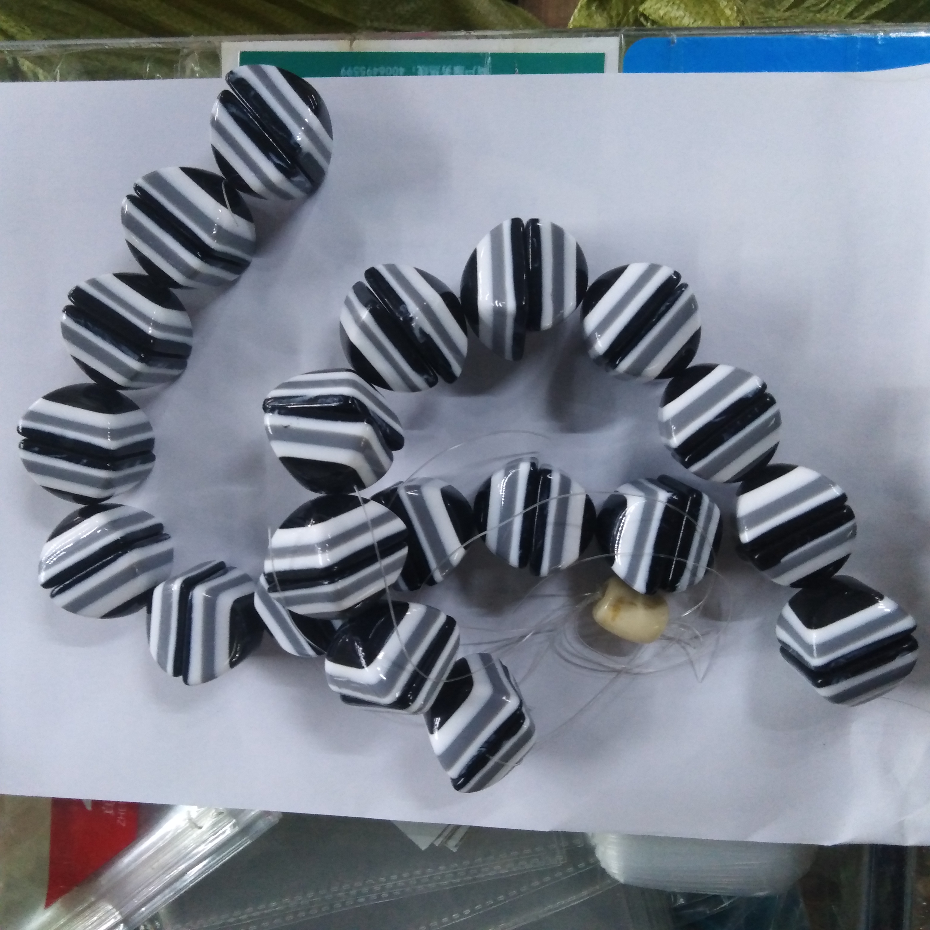 正方黑白条树脂艺饰配件耳环耳饰树脂艺饰配件