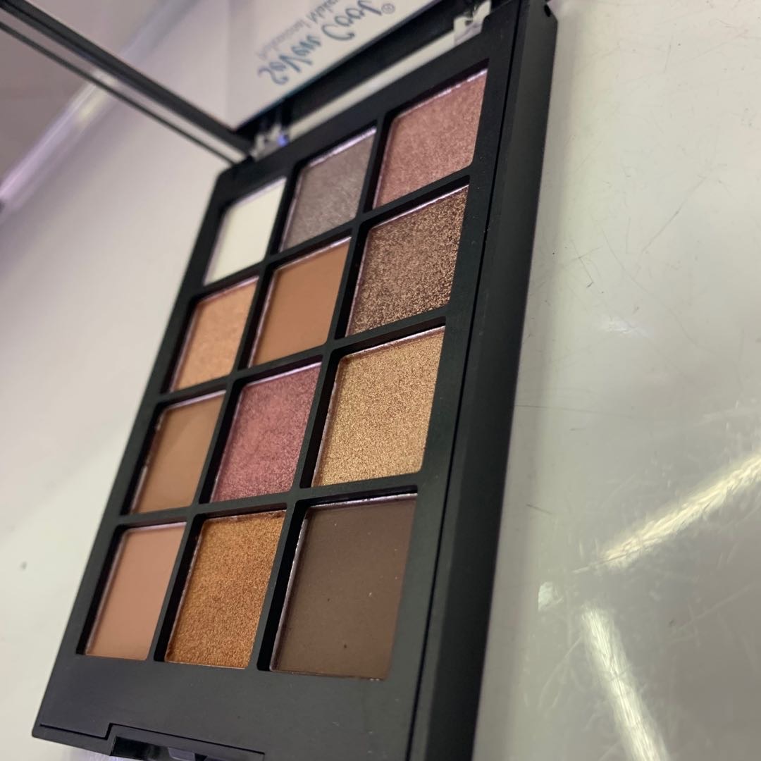 3D Square Box Multicolor Eyeshadow Tray Eyeshadow Box details Picture