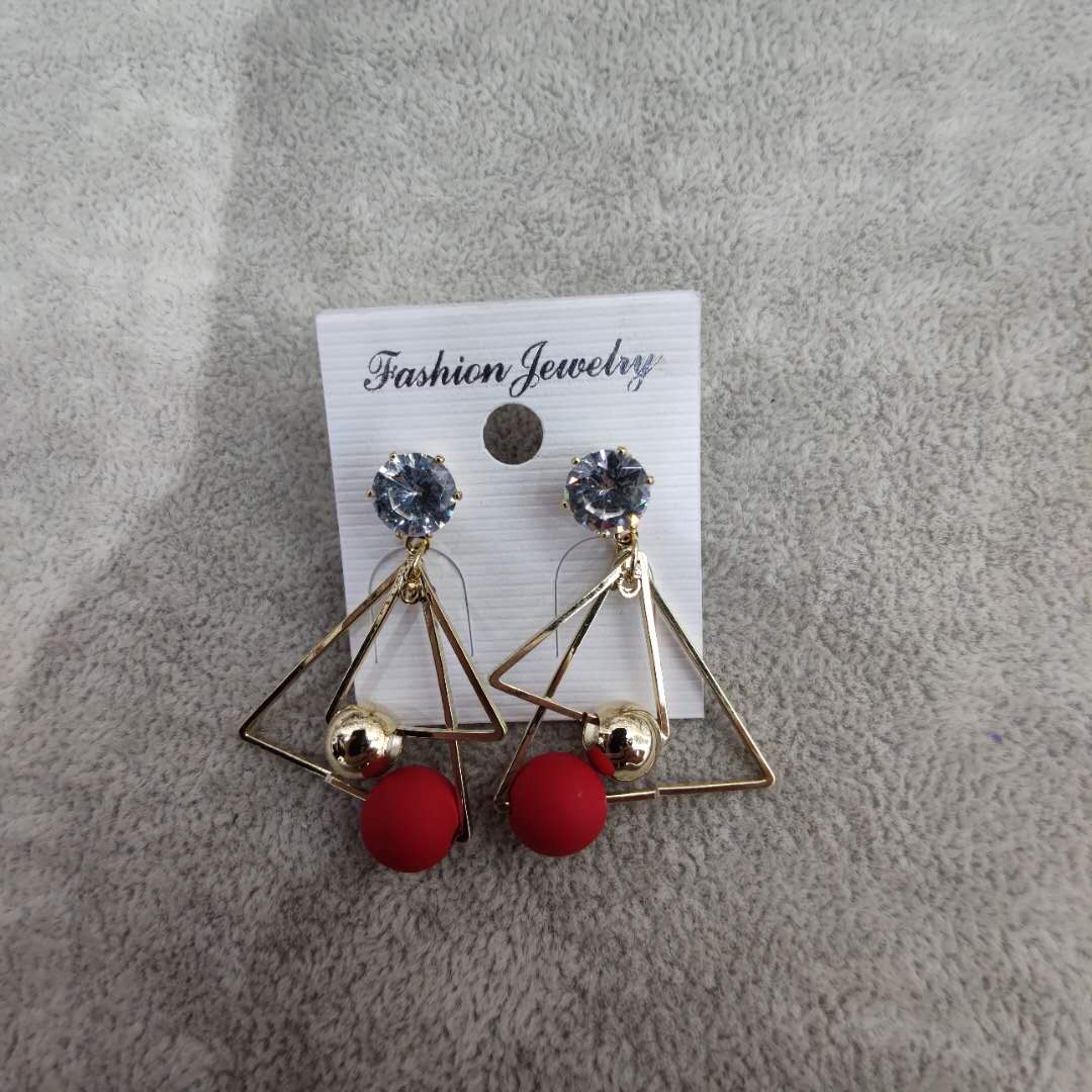 The new geometric series of foreign trade jewelry earrings for women's fashion are versatile and elegant details Picture