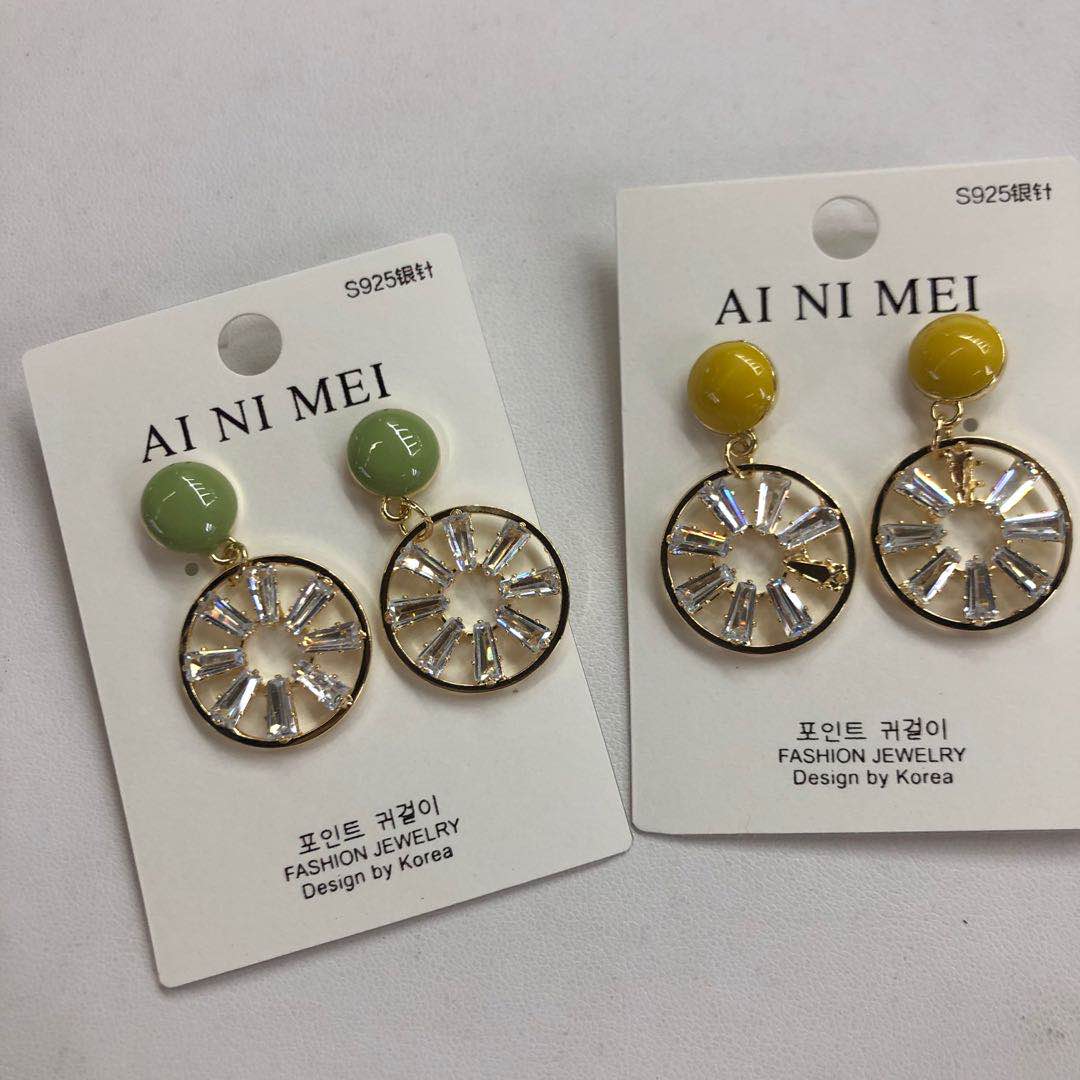 New Korean-style hollowed-out flower series earrings, elegant design earrings and earrings, cute and sweet style fashionable earrings details Picture