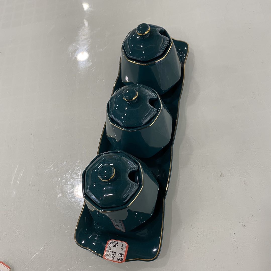 陶瓷调味罐细节图