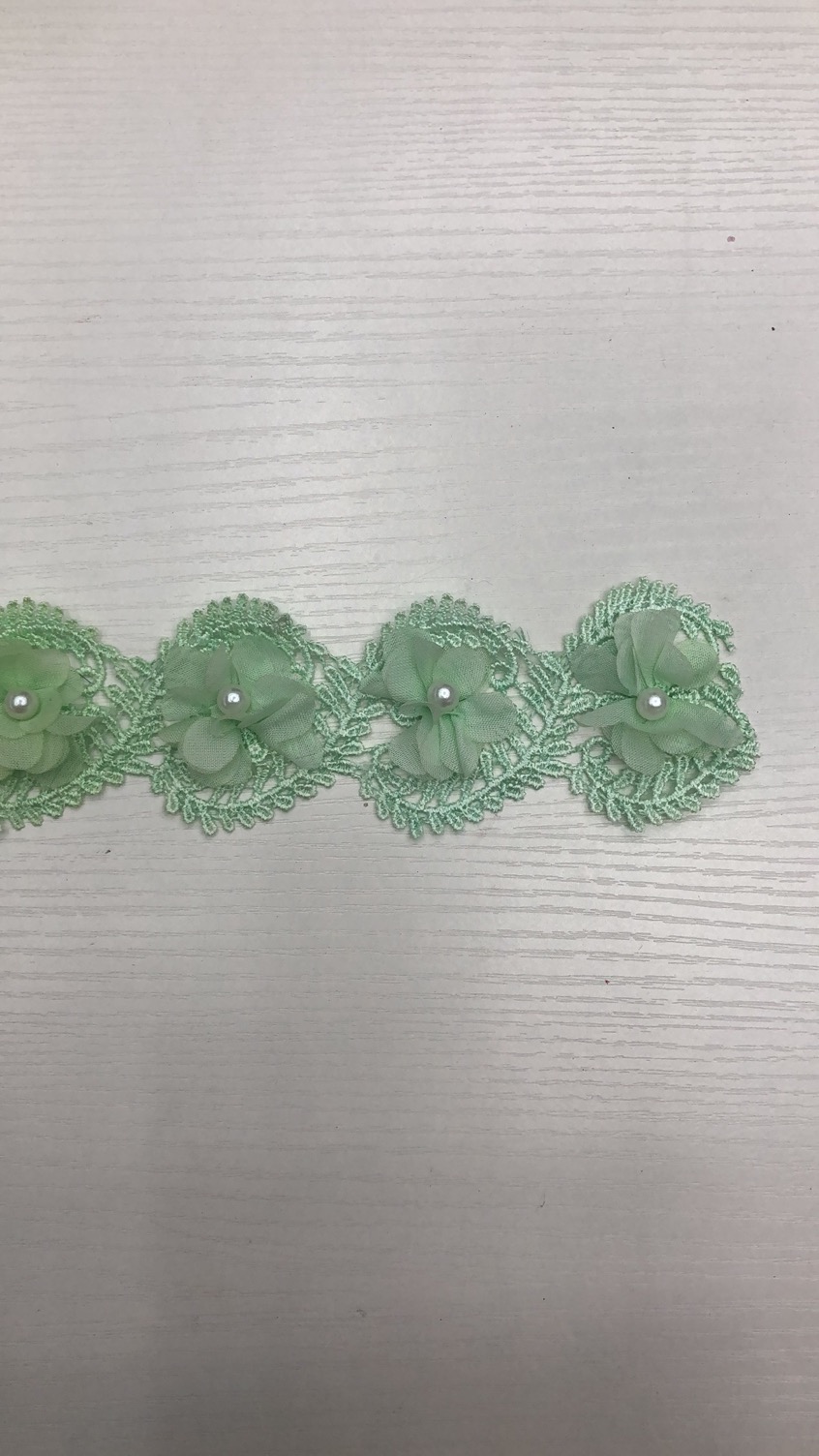 厂家直销活动八字压花花边压花加八厘珠5.8一码