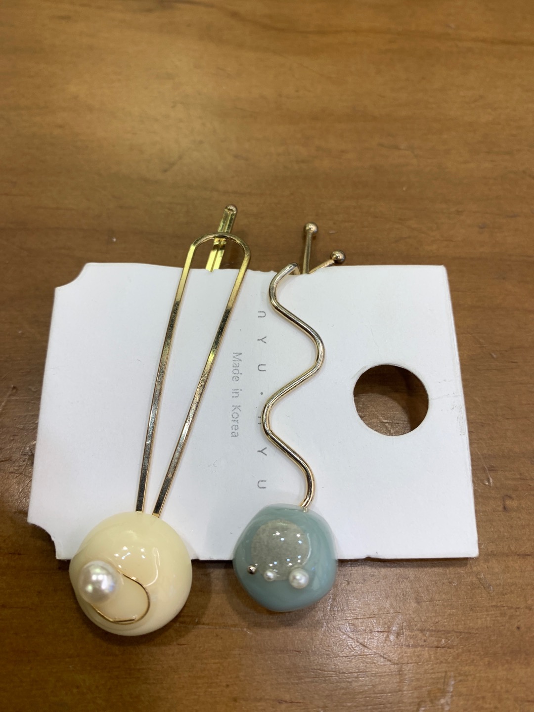 New pearl acrylic alloy set hair clips for girls' fashionable hairpins Specification image