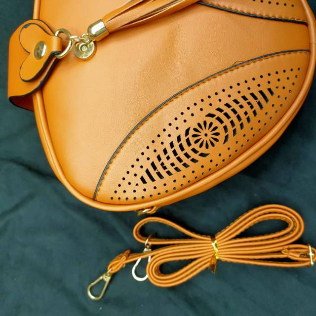 时尚百搭潮斜挎小包女式单肩包小圆包Arlan正品产品图