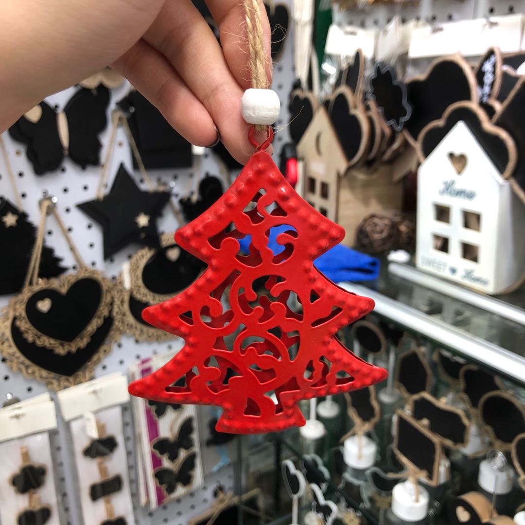 简约红色圣诞节节日礼品活动礼品节日装饰