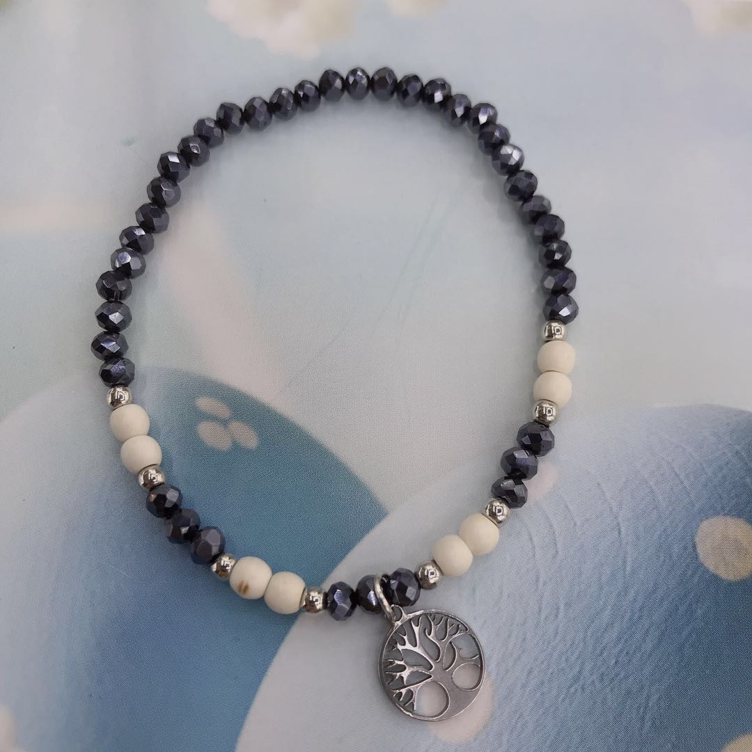 Personalized and versatile sapphire crystal bracelet for men and women thumbnail