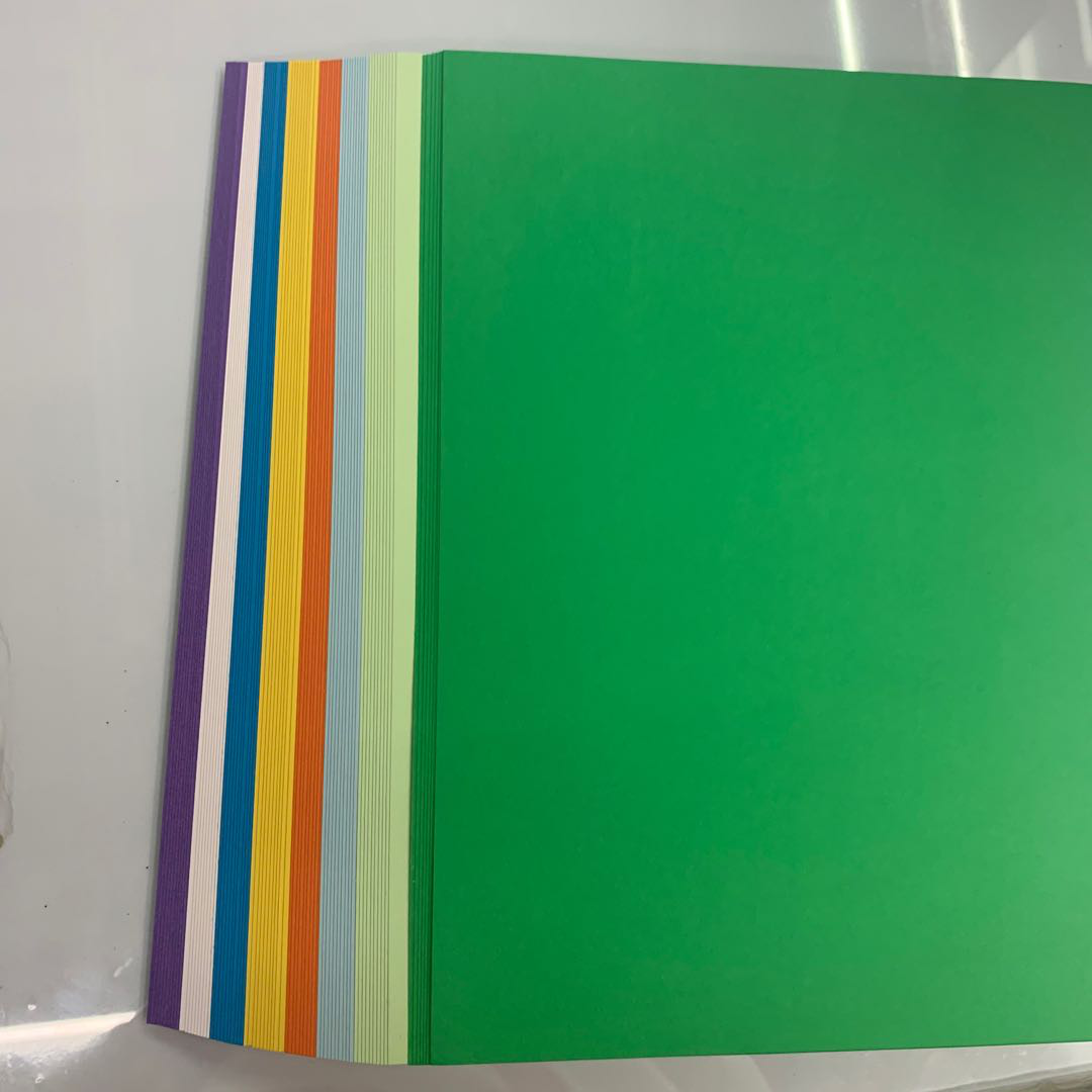 Fuxin Paper Products, Stationery, Culture and Office Manufacturer's new 180-gram color card paper, 100 sheets per pack, packaging paper and printing paper details Picture
