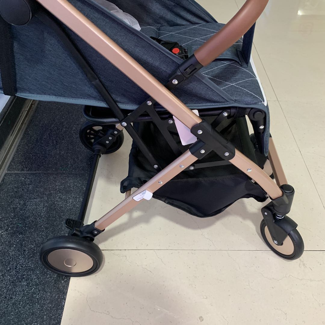A portable folding baby stroller that can be used for sitting, lying down and traveling Specification image