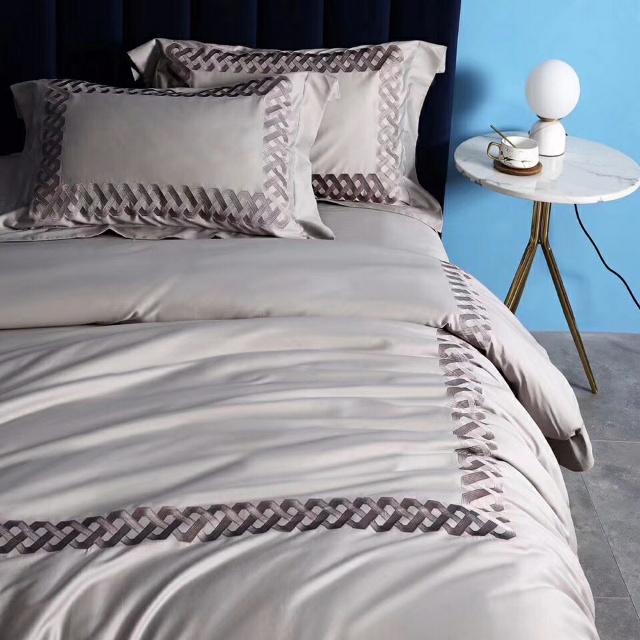 2020新款厂家直销80支海岛棉刺绣米灰色四件套产品图