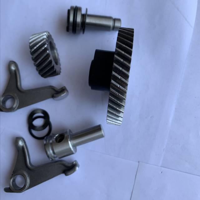 Shift Lever 493G Clutch Gear Shaft 340G Starting Lever 407G Brake Pedal 258G Camshaft With Rocker Arm 597G details Picture