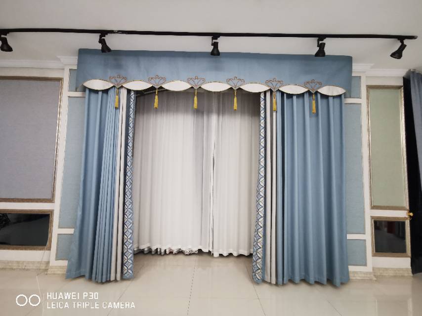 云之软装新中式风格棉质进口绣花机3米高无逢拼接5套窗全包窗帘图