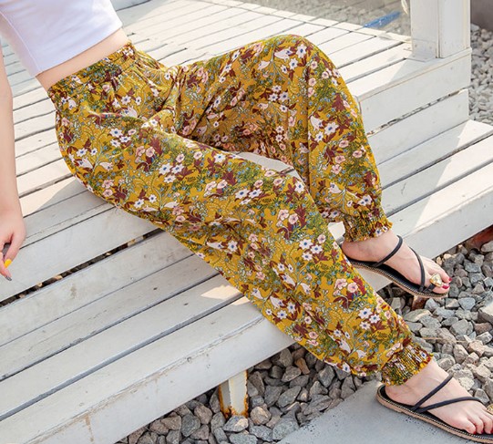 Indian ethnic style, Bohemian printed beach pants, loose and slimming for women, Harun pants, lantern pants, Thai floral pants trend Specification image