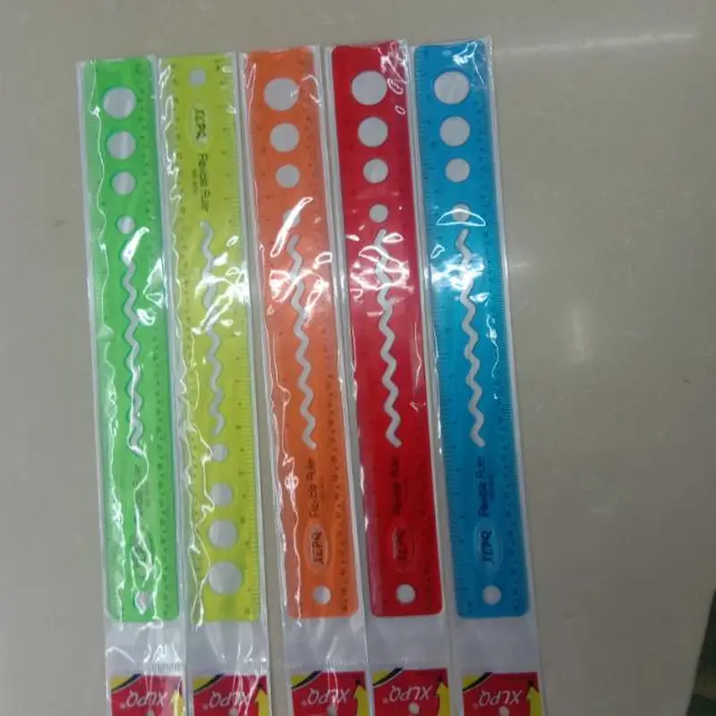 Multicolor 30 Cm Hollow Ruler