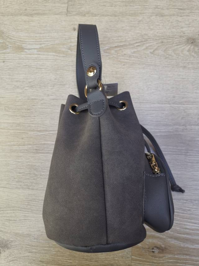 New Women's Portable Bucket Bag Fashion Hand Bill Shoulder Crossbody Bag, The Price Negotiable details Picture