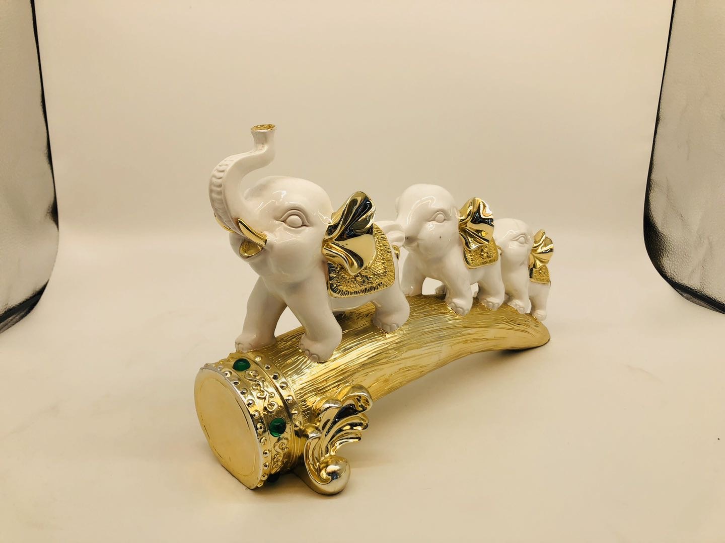 Three Elephant Resin Craft Decoration European Home Creative Jewelry Gifts