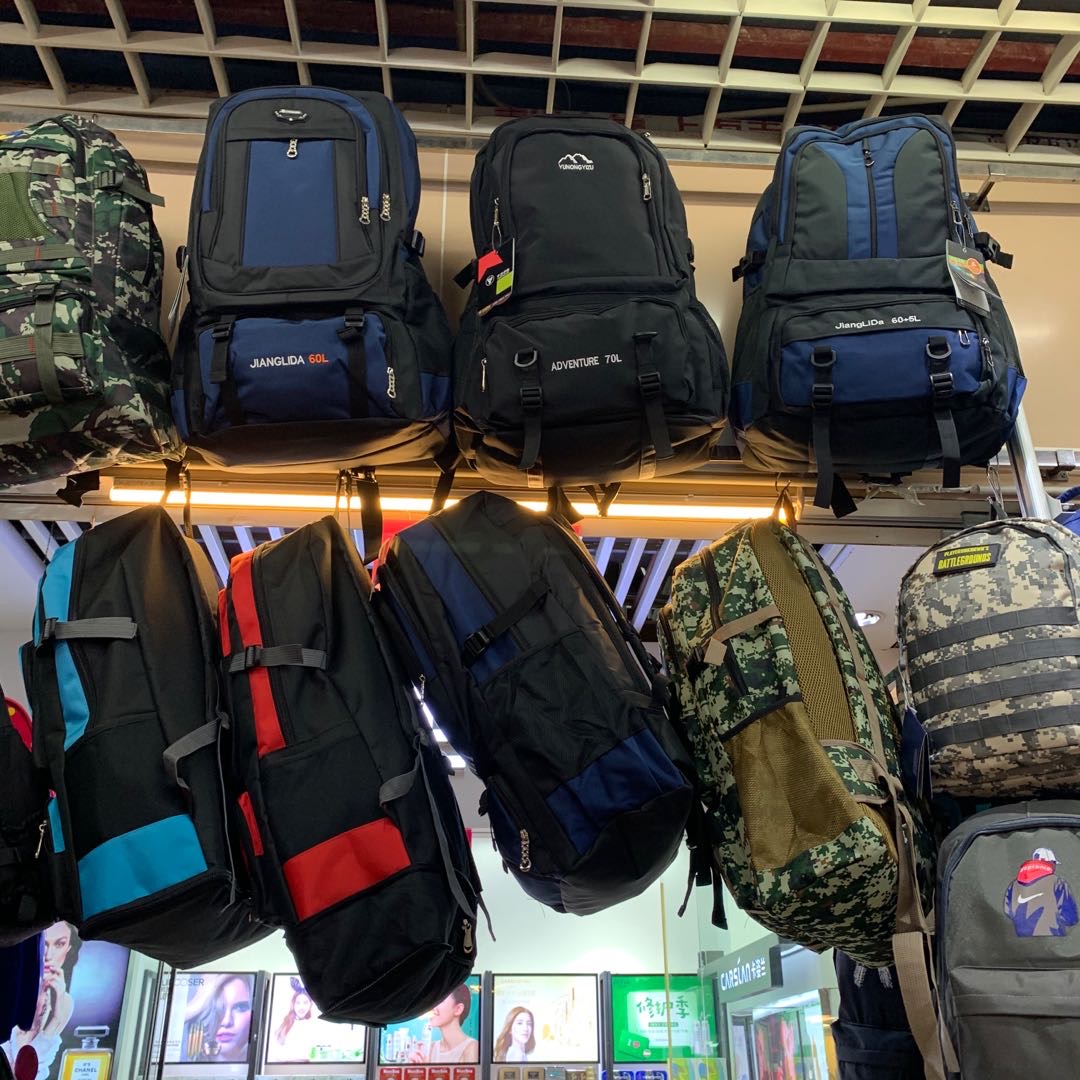 Fashionable bags and luggage describe pic - 1
