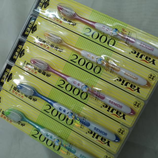 9008 super soft toothbrush thumbnail