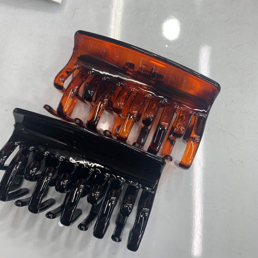 Black large grab clip, vertical clip, simple solid color hair clip, bath clip and headwear