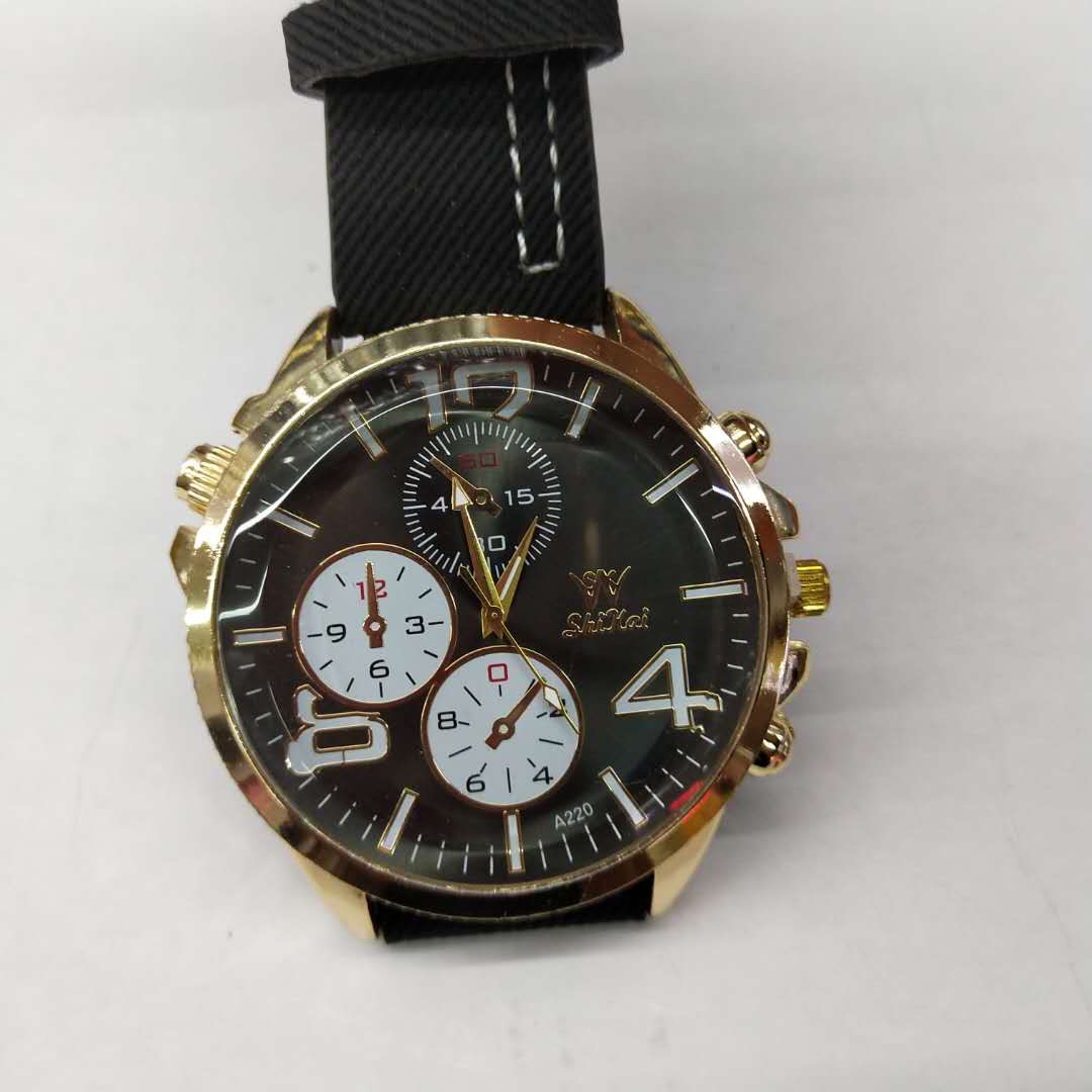 Trendy and fashionable waterproof leather strap casual sports men's quartz watch details Picture