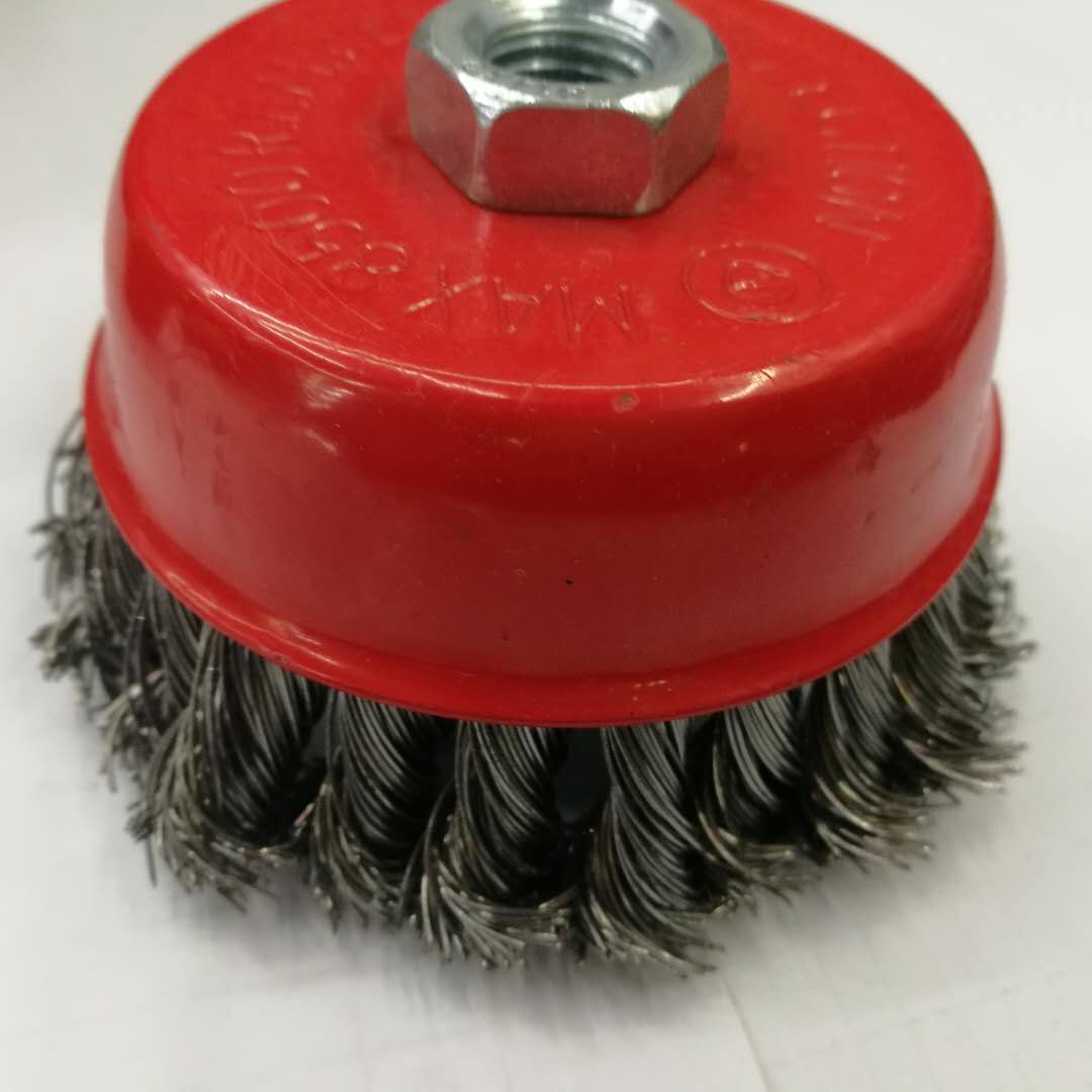 碗型钢丝轮金属除锈抛光钢丝刷角磨机除锈机金属打磨加厚钢丝轮