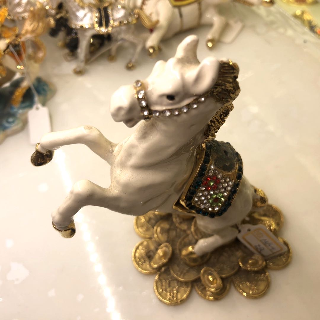 马合金首饰盒婚庆礼品摆件工艺品镶嵌水晶摆件产品图