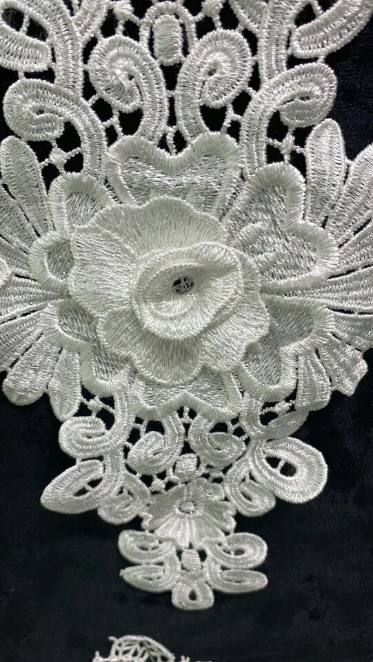 New white water-soluble lace mesh fabric, lace beaded hanging beard collar with gold thread lace Specification image