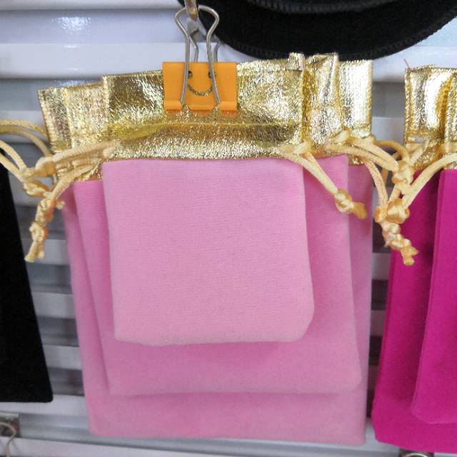Wholesale of bags in stock, factory direct sales, custom-made wedding candy bags based on samples, plain color bags, velvet bags Specification image