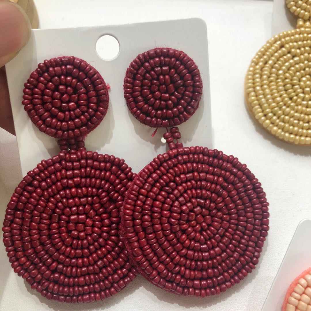 Best-selling, trendy and exquisite double round rice bead earrings, fashionable and high-end earrings, elegant and color-preserving accessories Specification image