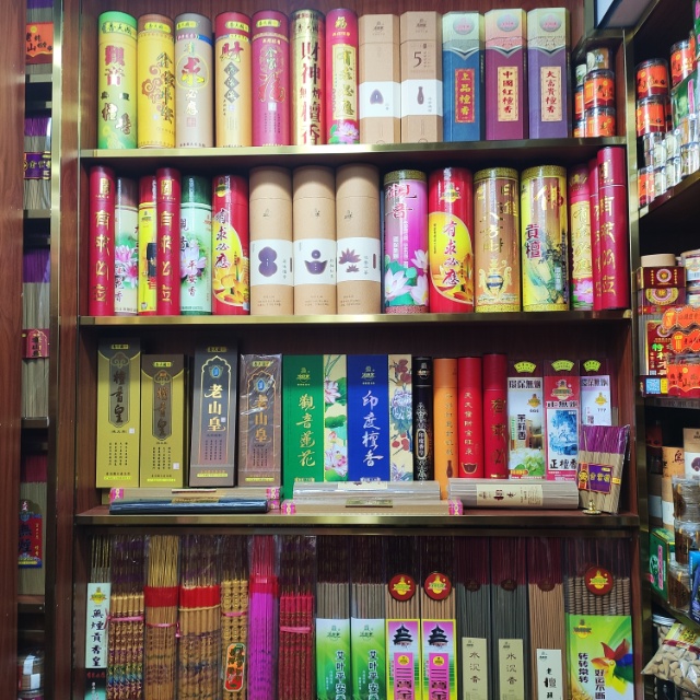 Wenbao Religious Handicrafts Factory describe pic - 2