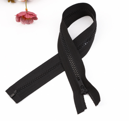 厂家直销8号树脂闭尾口袋拉链羽绒服现货