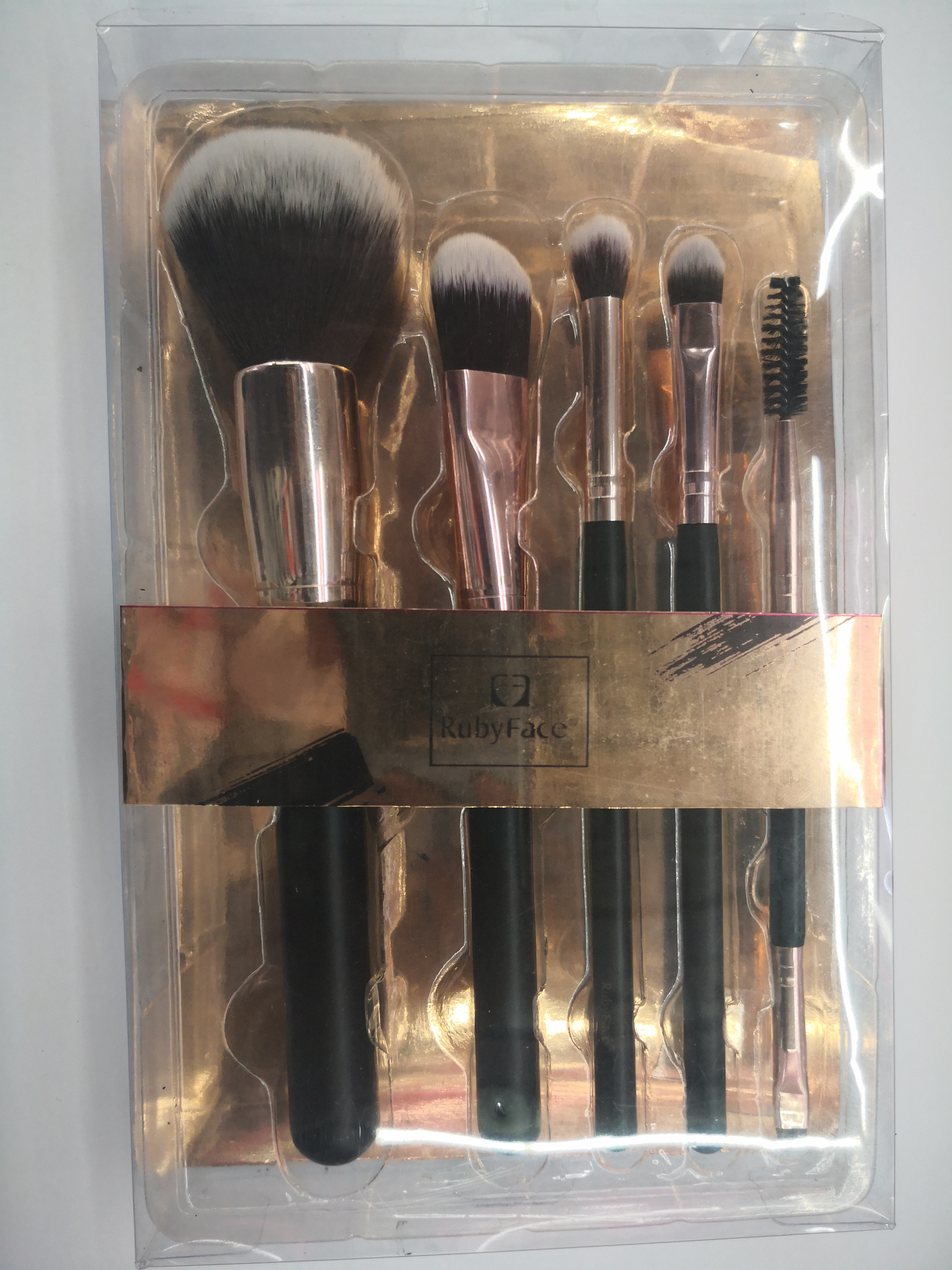 Five-piece set of black artificial fiber makeup brush and eye brush for beauty