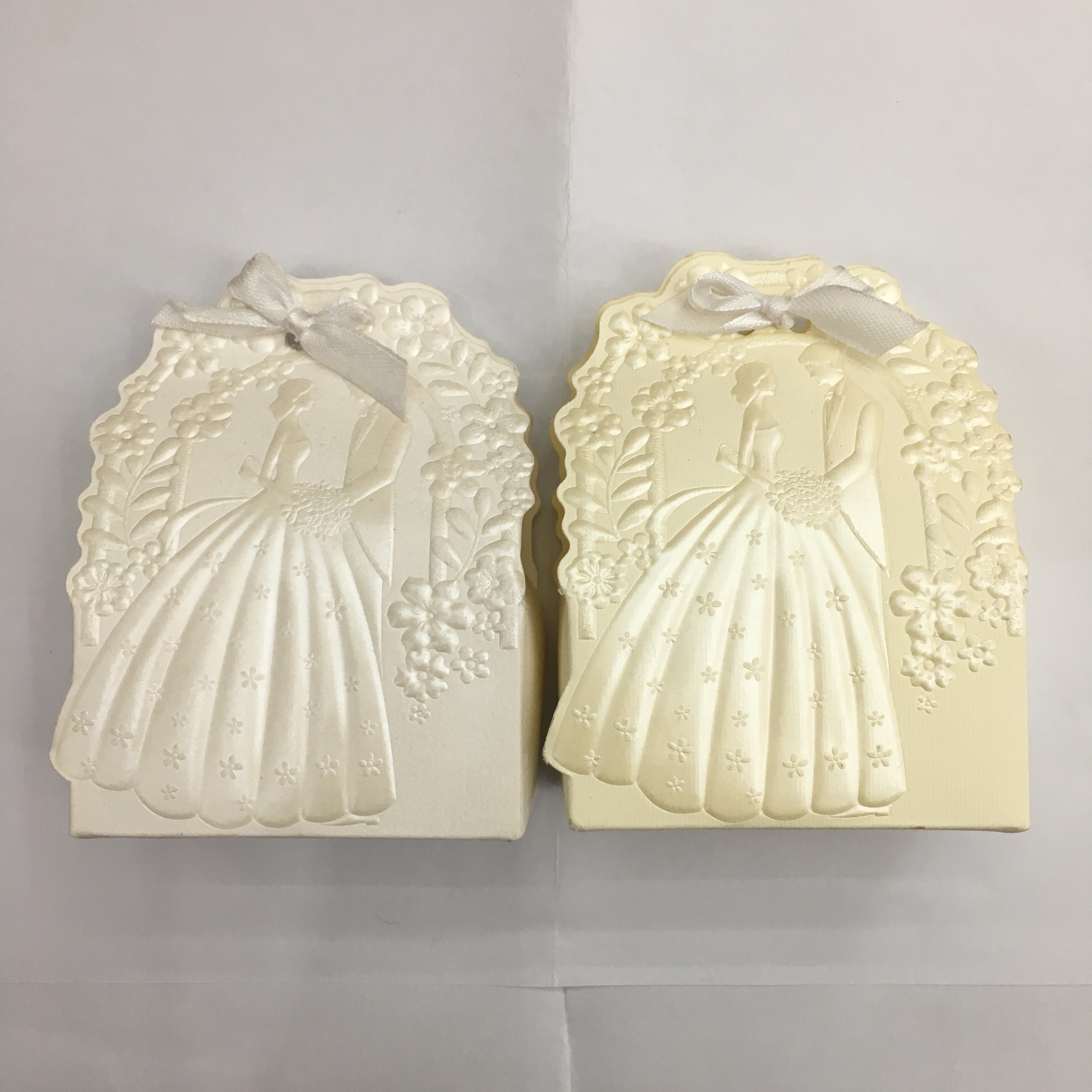 厂家直销欧式复古蓬蓬裙公主婚庆糖果纸盒