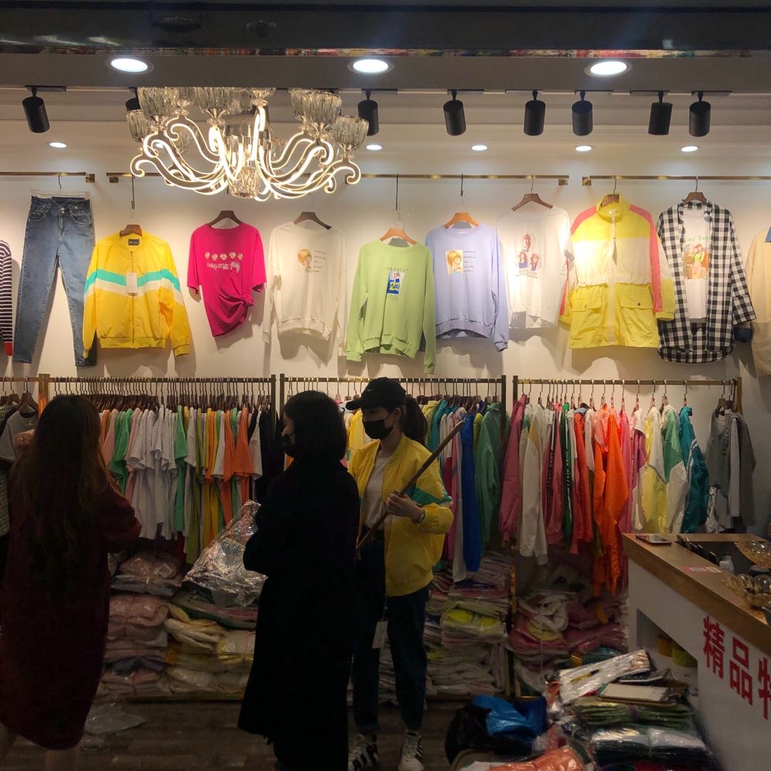 Emmanuel clothing describe pic - 1