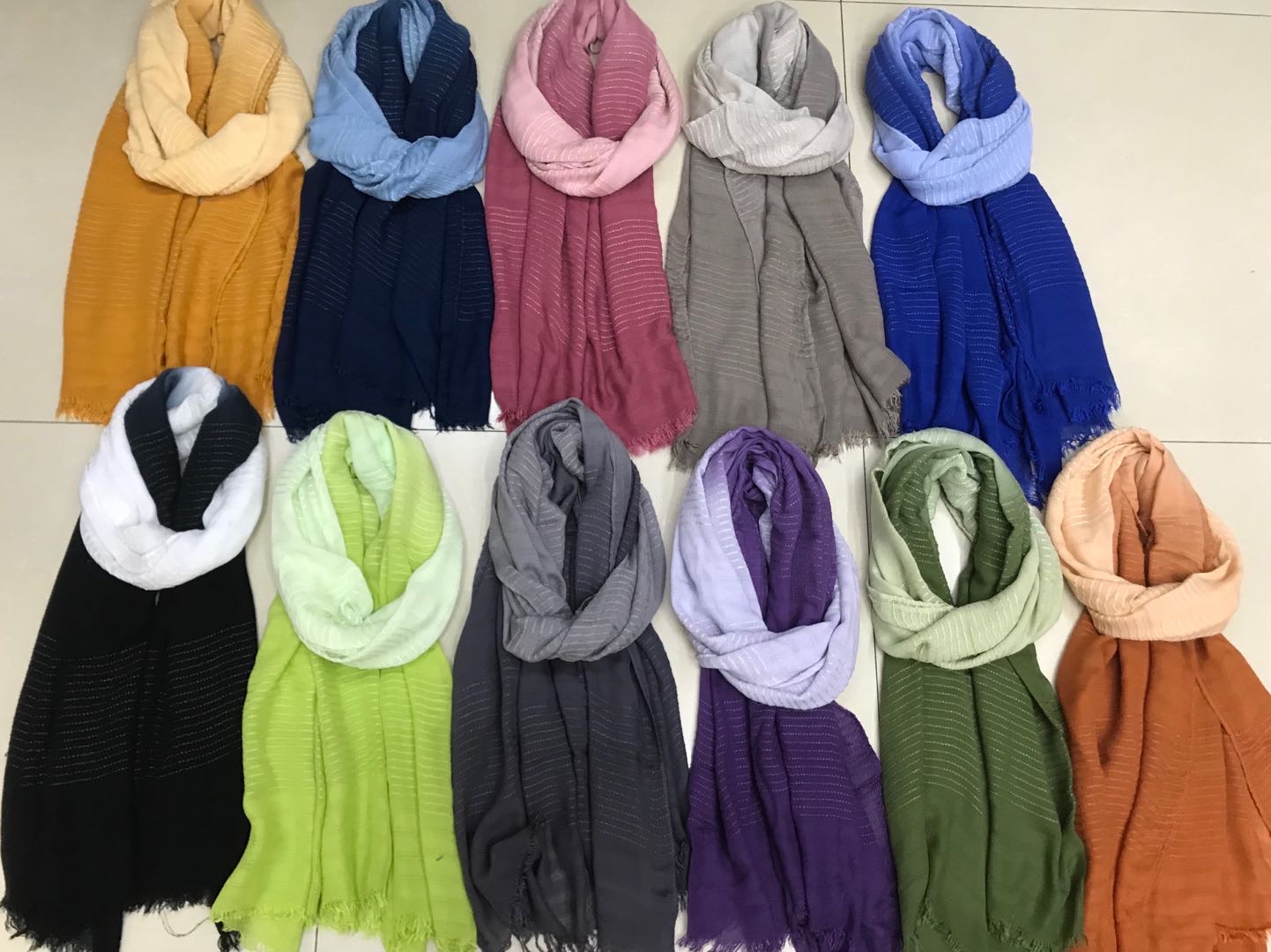Women's Scarf Fashion Everything Trend Explosion Gold Silk Rayon Hanging Dye details Picture