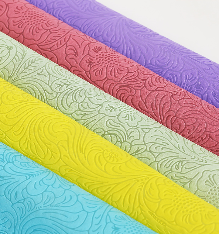 Environmentally friendly and high-quality beautiful non-woven fabric rose pattern wrapping paper gift flower wrapping paper Specification image