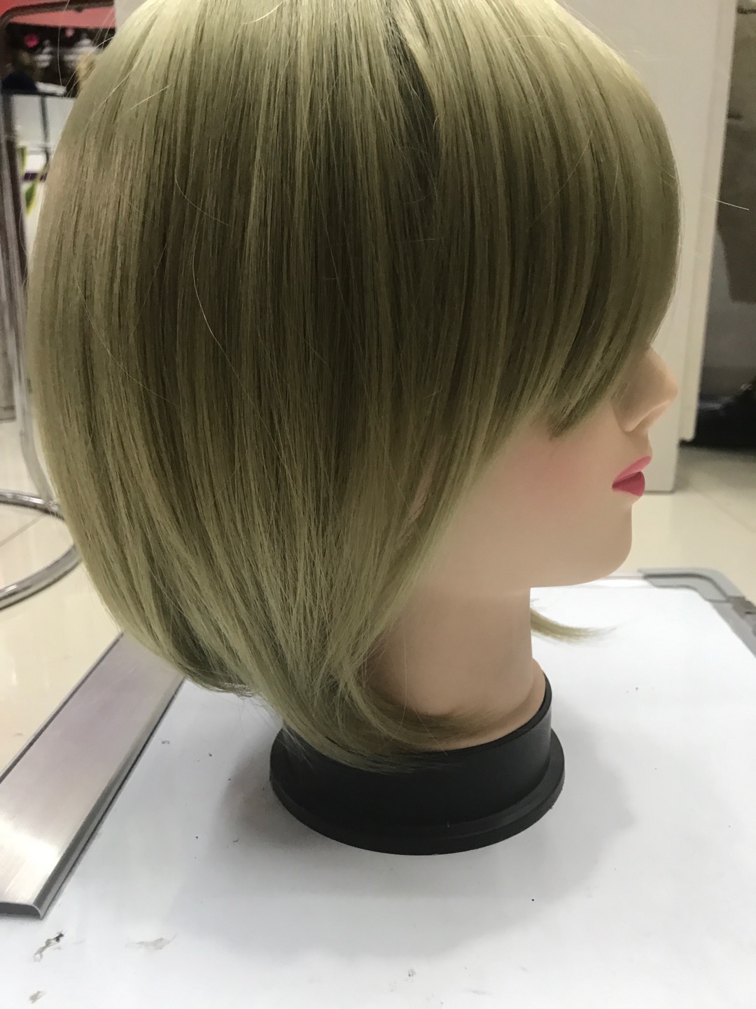 Wig Magic Bob Short Hair Full Wig Female Short Hair Medium Long Hair True Net Red Natural Full Head Set Human Hair Hair Collarbone Hair Round Face Wig Set details Picture