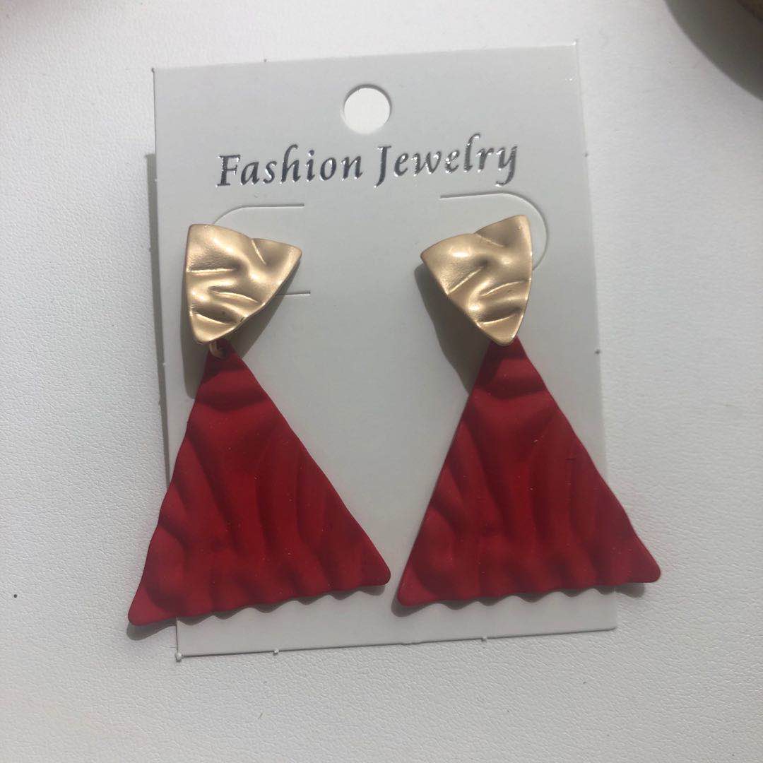 韩版凹凸感设计三角形大红色耳环耳饰时尚气质网红耳饰