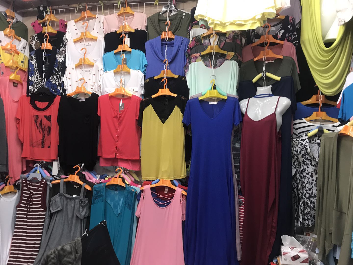 Li Lijuan's clothing describe pic - 2