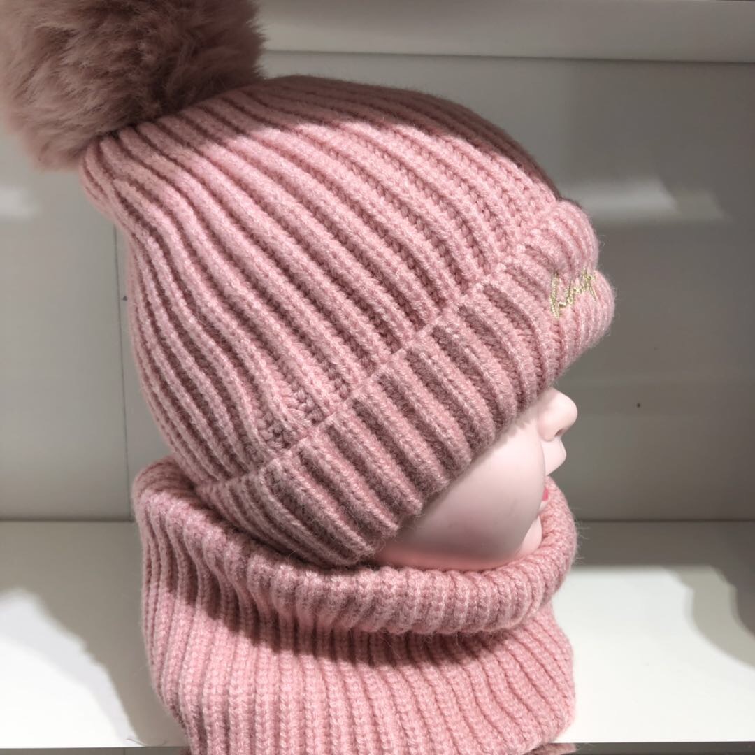 秋冬季可爱毛绒球儿童针织帽套帽护脖一体帽产品图
