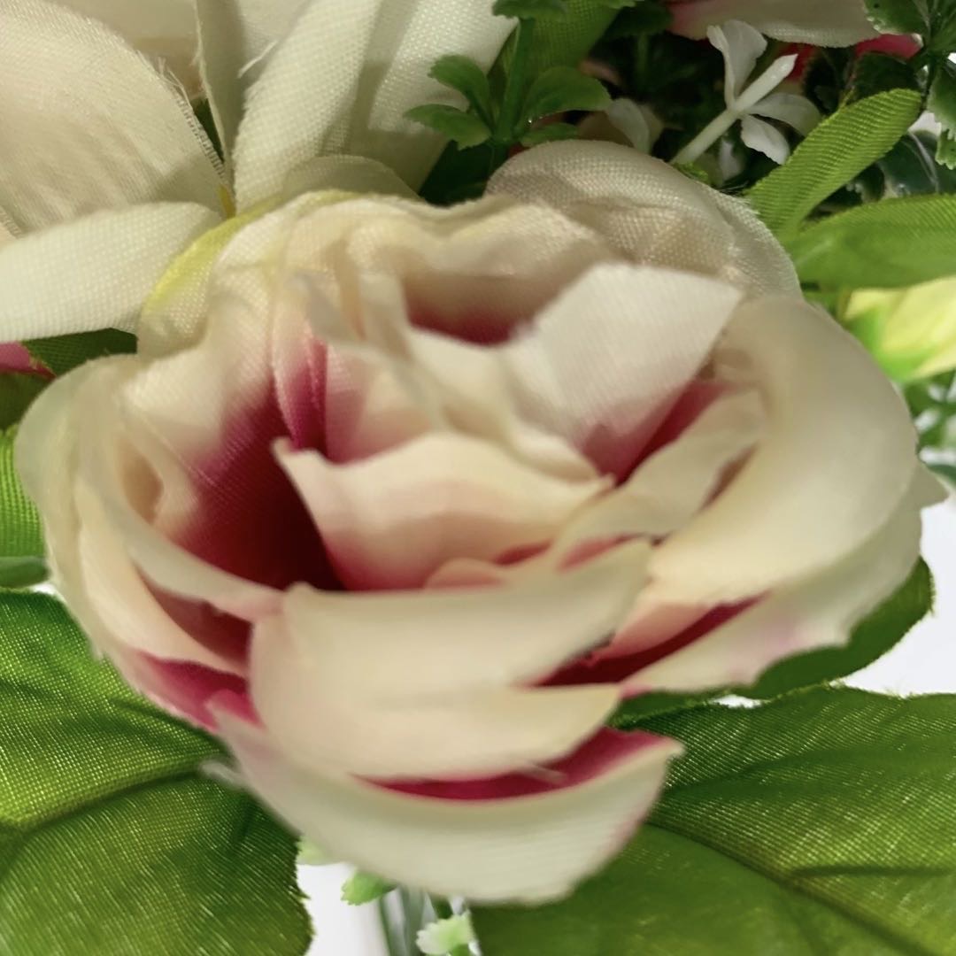 Artificial Flower False Flower Dining Table Bedroom Living Room Decoration Flower Wine Cabinet Creative Decoration Crafts Plastic Flower White Red Rose details Picture